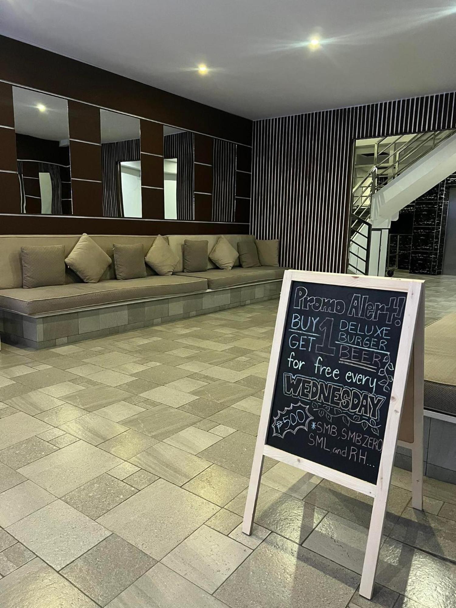 Chequers Suites Subic Bay Olongapo Zewnętrze zdjęcie