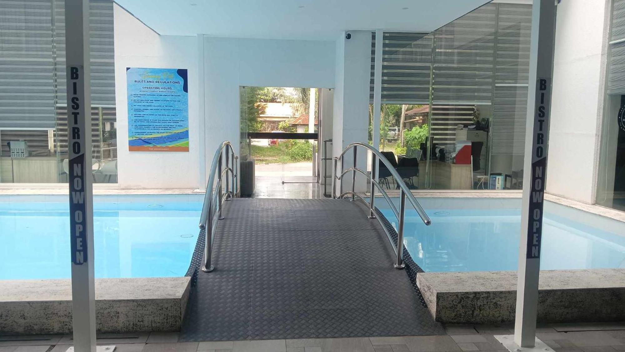 Chequers Suites Subic Bay Olongapo Zewnętrze zdjęcie