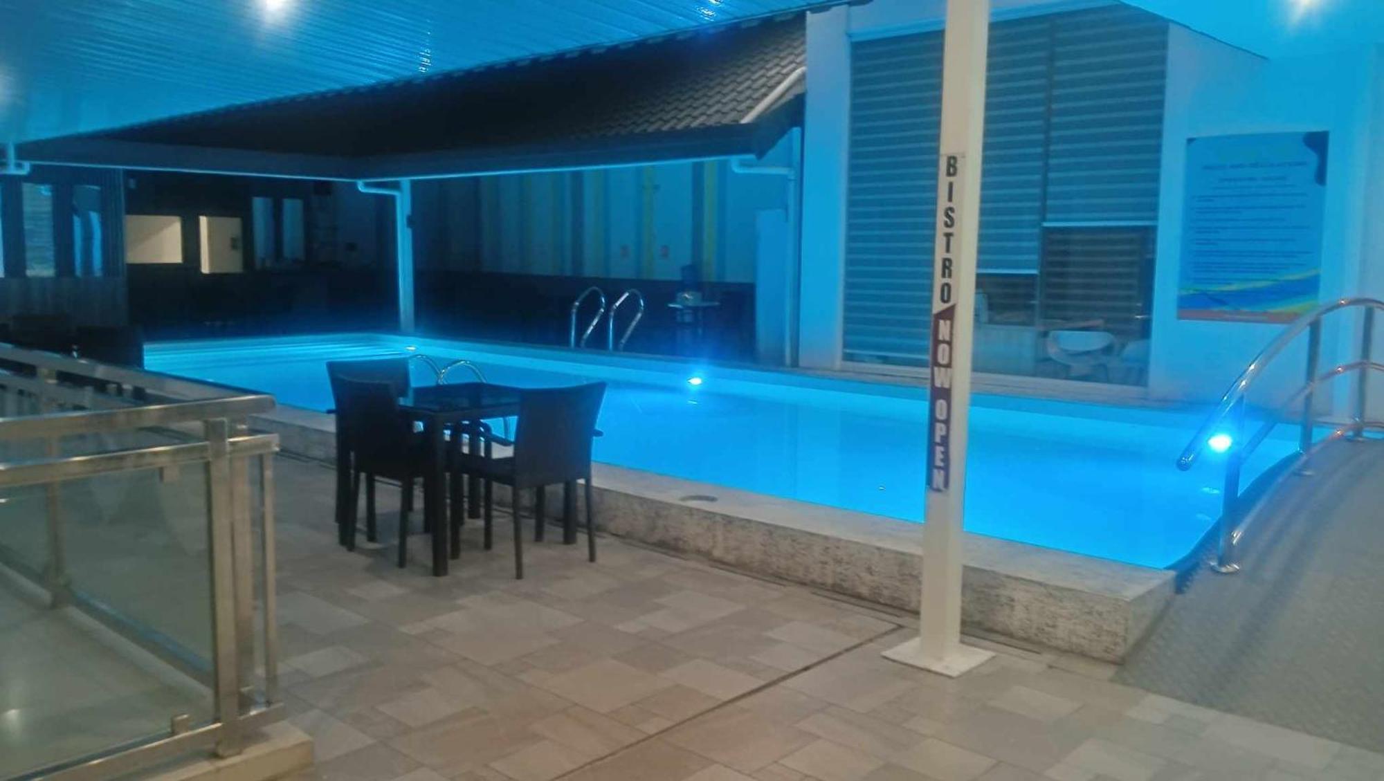 Chequers Suites Subic Bay Olongapo Zewnętrze zdjęcie