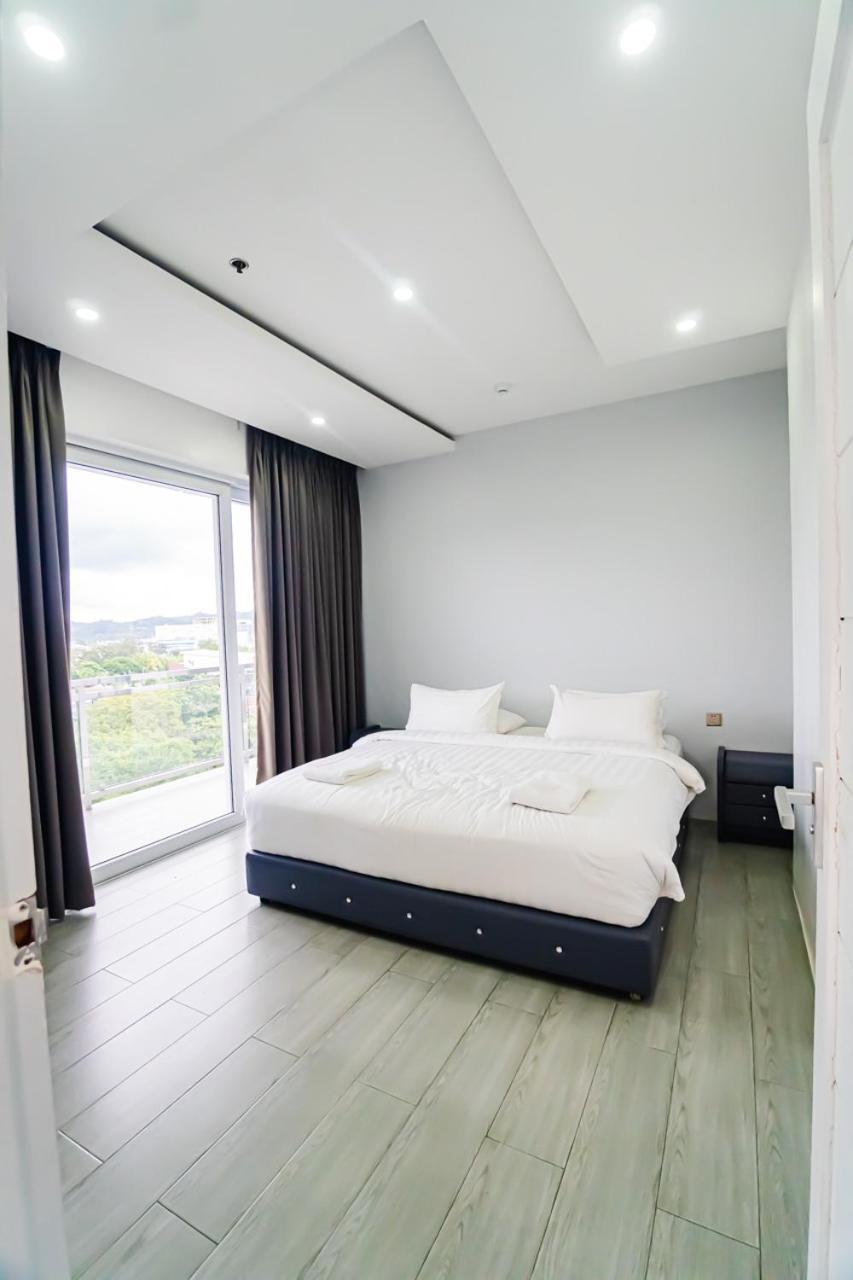 Chequers Suites Subic Bay Olongapo Zewnętrze zdjęcie