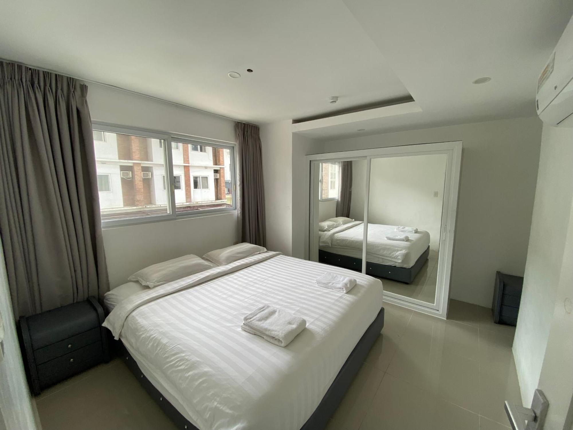 Chequers Suites Subic Bay Olongapo Zewnętrze zdjęcie